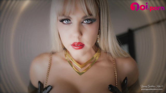 Goddess in latex hypnotizes you and makes you worship her - Young Goddess Kim