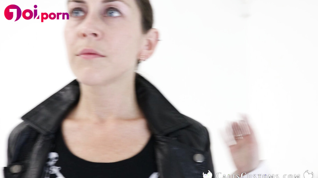 Simona hypnotizes two girls under magic control - Cali Logans Femme Factory