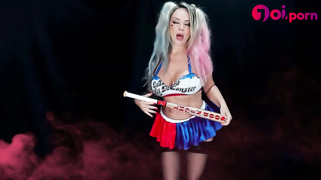 Harley Quinn seduces you with her beautiful ass - Goddess Vanessa