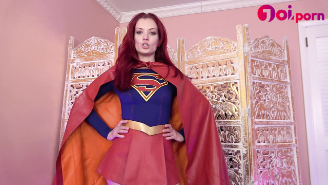Supergirl Kat Vanwylder mesmerized and twerking - Barbatus Fetish And Training Academ