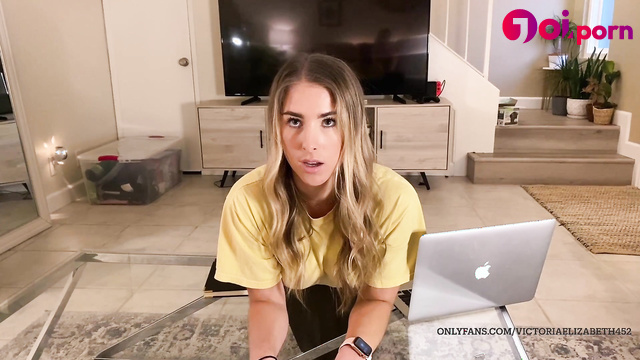 Lady cleaning your house under hypnosis - Onlyvictoria