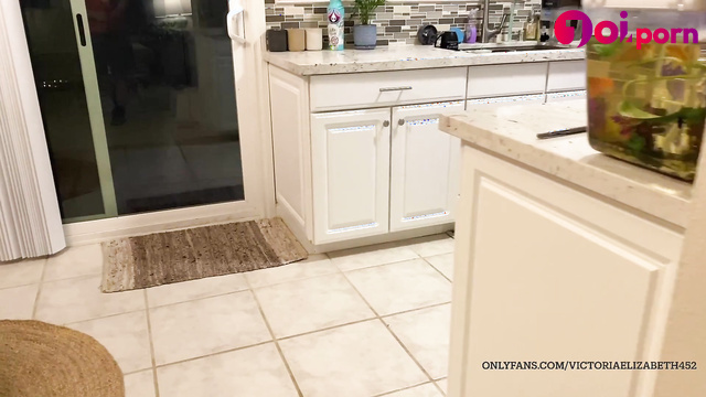 Lady cleaning your house under hypnosis - Onlyvictoria