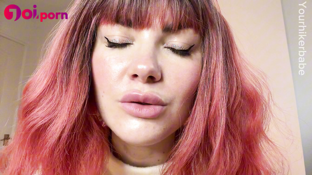 She doesn't want to deal with a small dick like yours (sph) - Yourhikerbabe