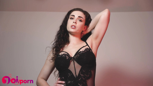Brunette knows you're a fan of her armpits - Princess Camryn