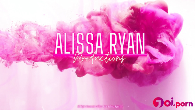Use your hands to tease and arouse yourself - Alissa Ryan