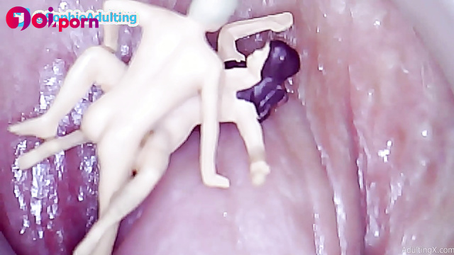Little people fucking on her clit, look (giantess woman) - Adulting