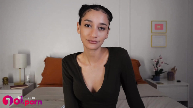 She wants her and her boyfriend to watch you eat cum, JOI - Bad Bella