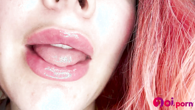 Sensual giantess wanna eat him - Yourhikerbabe