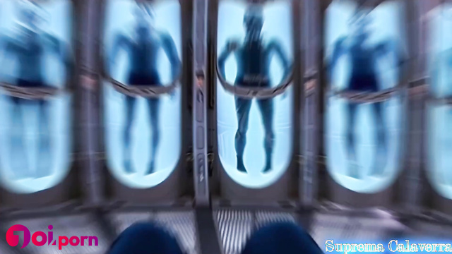 Robot triplets want to seduce you on a spaceship - The Goldy Rush