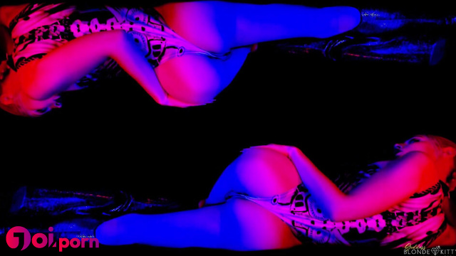 She hypnotizes your brain to fuck you (mind control) - Goddess Blonde Kitty