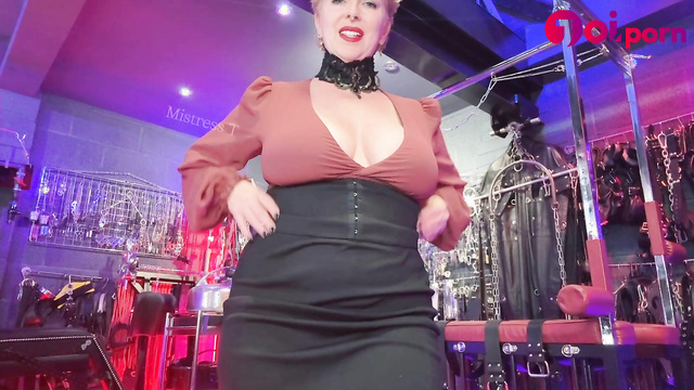 Granny wants you to look at her pantyhose - Mistress T