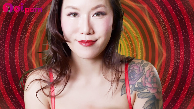 Caress your horny stepmommy, honey - Domina Elara