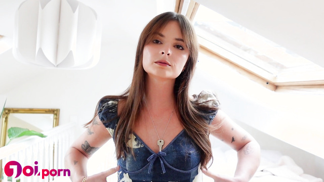 This babe knows who you want, oops - Maya Kimberley