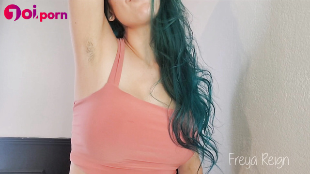 School bully lets you lick her armpits - Freya Reign
