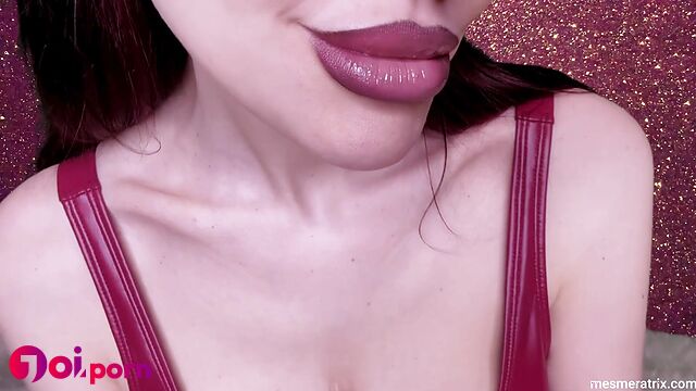 Fatal kiss with sweet & wet lips - Lady Mesmeratrix